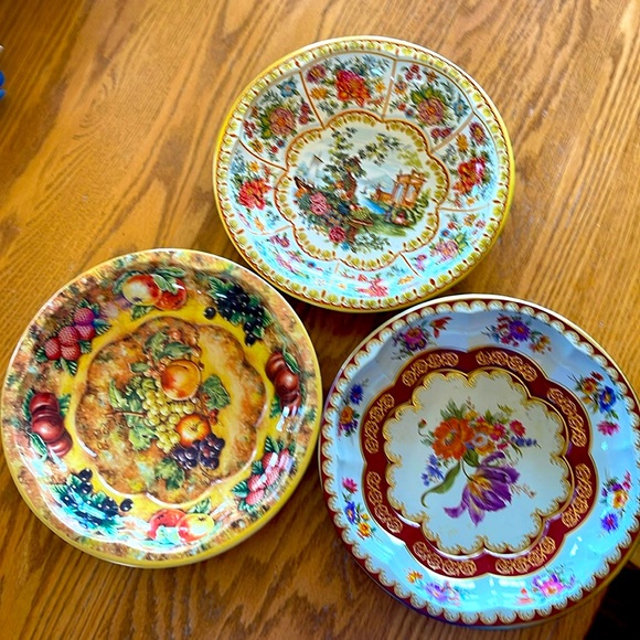 Set of 3 Vintage Tin Daher Decorated Ware - Picture 1 of 7